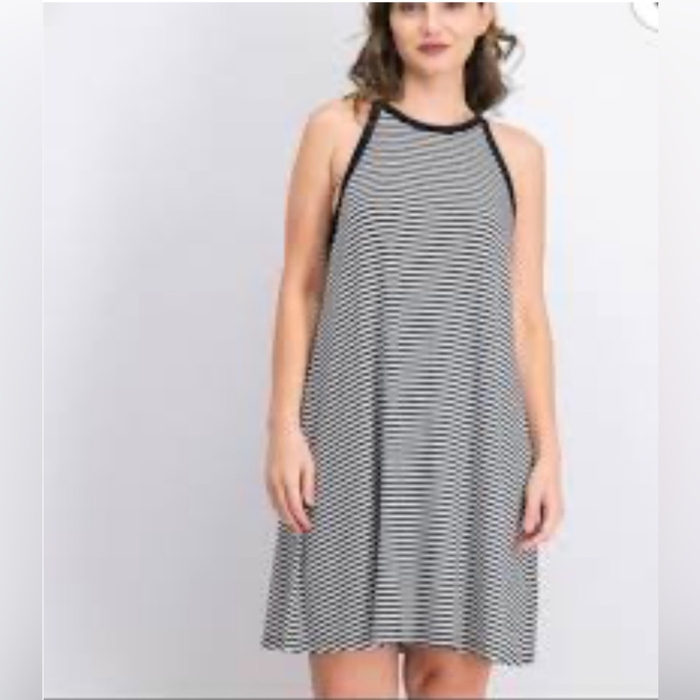 OLD NAVY HIGH NECK SWING DRESS …….437 - Picture 2 of 10